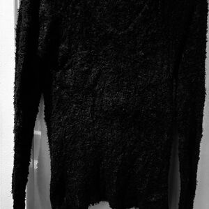 Karen Kane Fuzzy Black V Neck Sweater size Small New